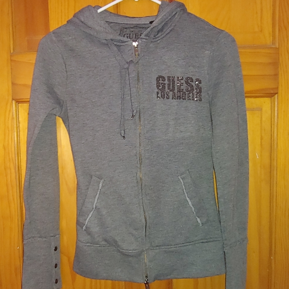 Guess sweatshirt
